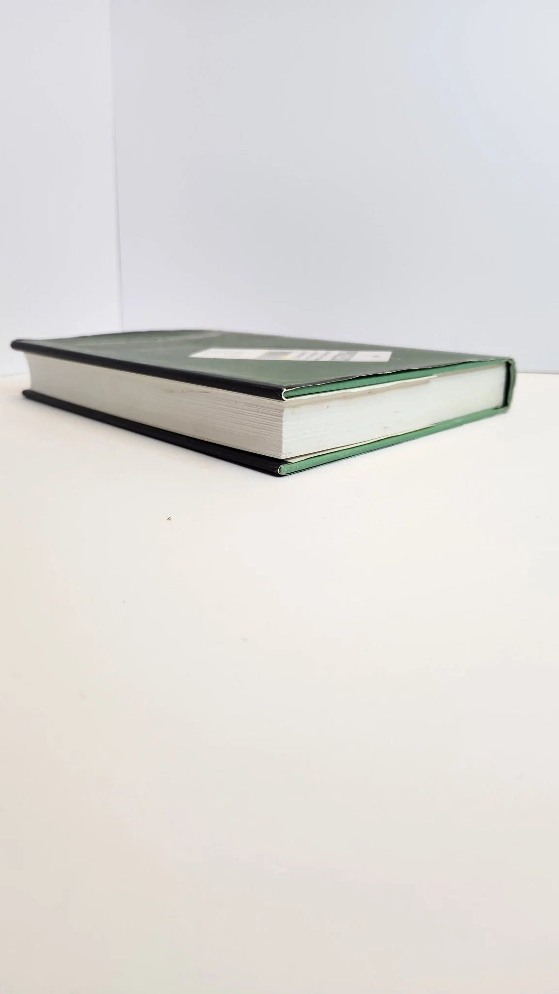 Priceless: The Myth of Fair Value (and How to Take Advantage of It) (1st EDITION) - Oakmont Books